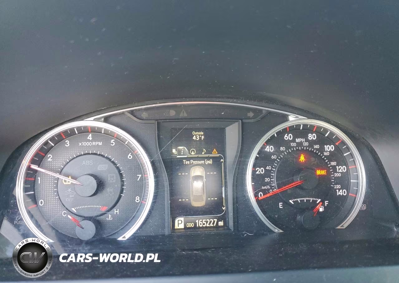 2015 Toyota Camry Le VIN:4T1BF1FK4FU496326 - 9