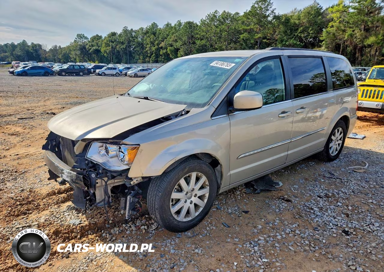 2016 Chrysler Town & Country Touring – zdjęcie 1 z 14