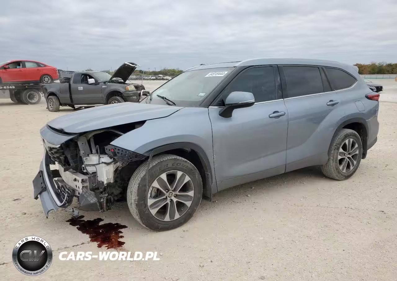 2022 Toyota Highlander Xle