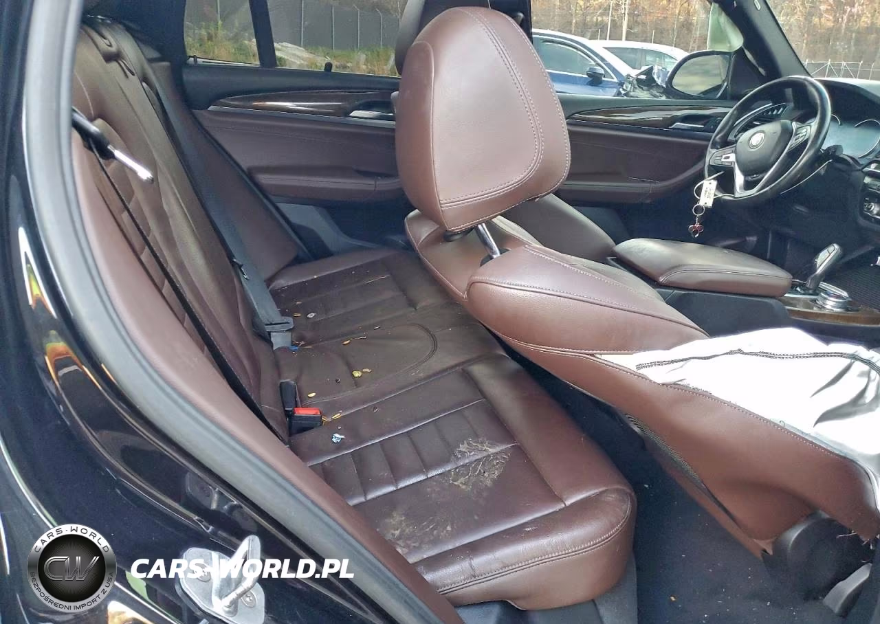 2019 BMW X3 xDrive30I VIN:5UXTR9C59KLE16002 - 11