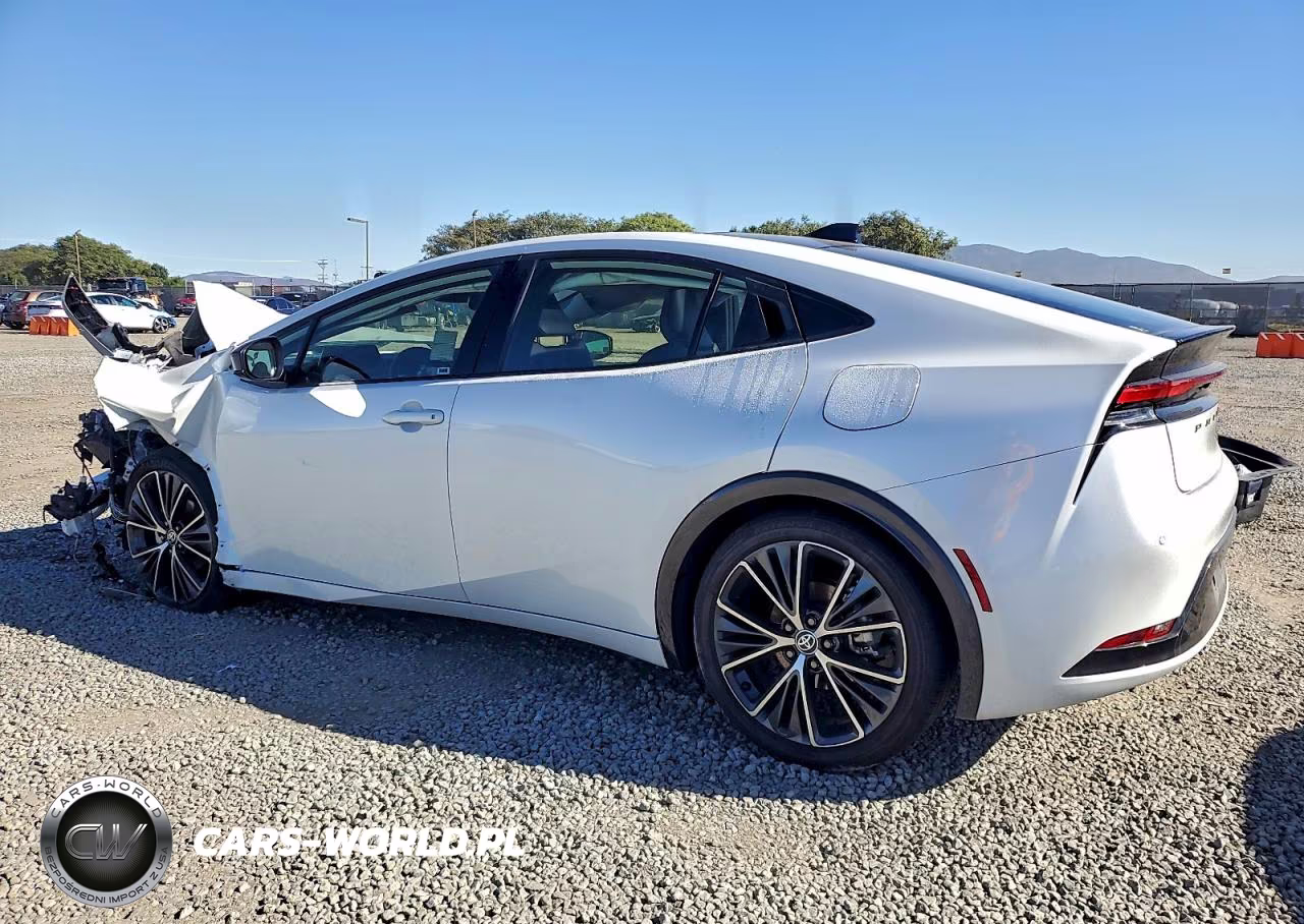 2026 Toyota Prius Le VIN:JTDACAAU5T3065965 - 2