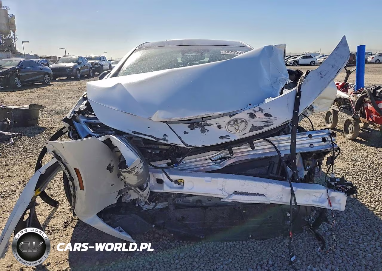 2026 Toyota Prius Le VIN:JTDACAAU5T3065965 - 5