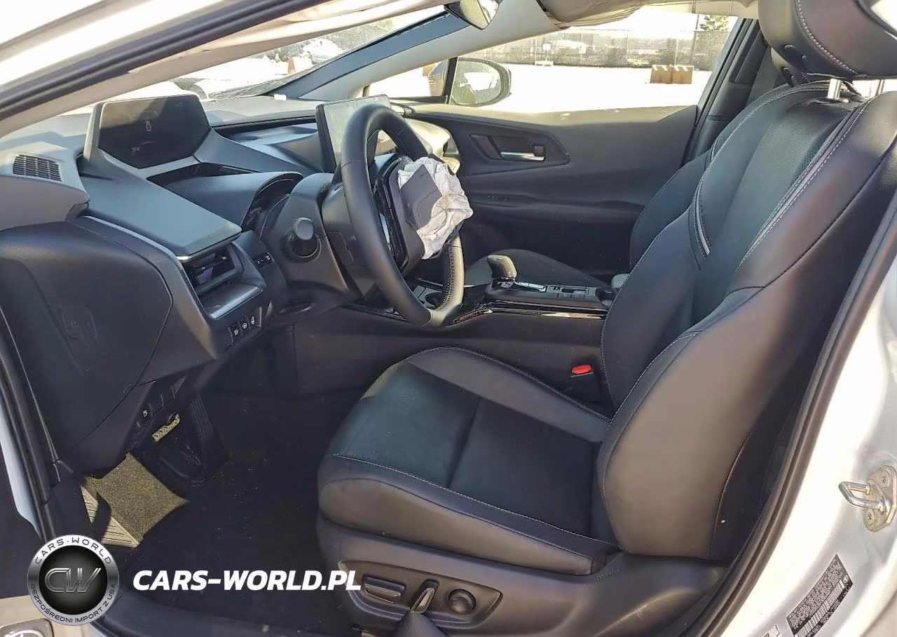 2026 Toyota Prius Le VIN:JTDACAAU5T3065965 - 7