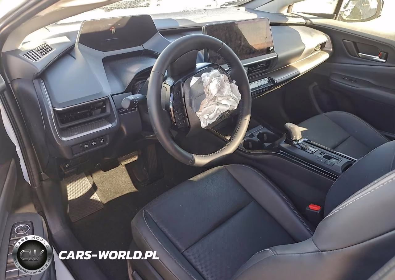 2026 Toyota Prius Le VIN:JTDACAAU5T3065965 - 8