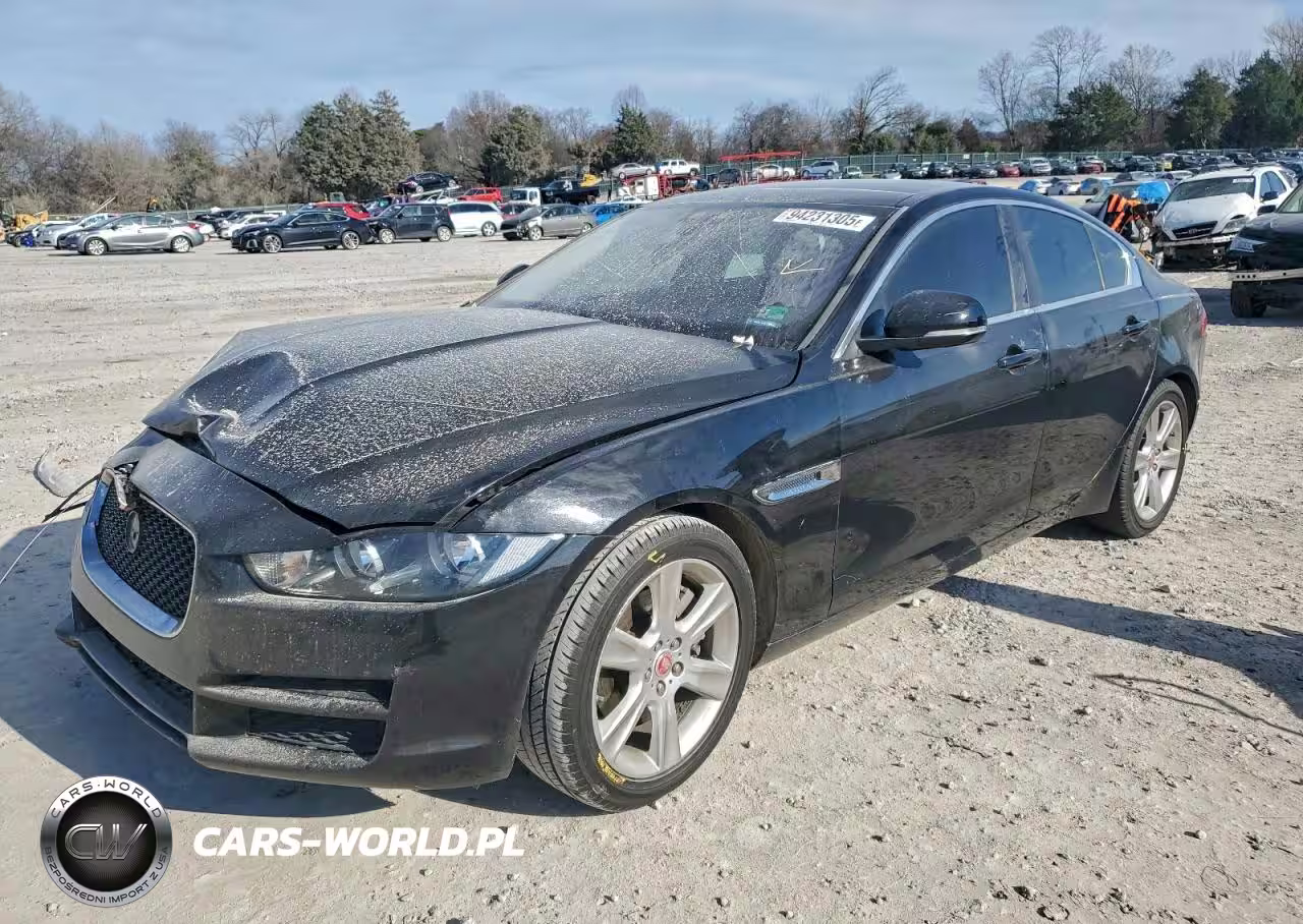 2017 Jaguar Xe Prestige