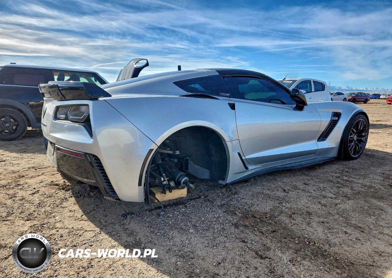 2015 Chev Corvette Z06 2Lz VIN:1G1YS2D64F5607725 - 3