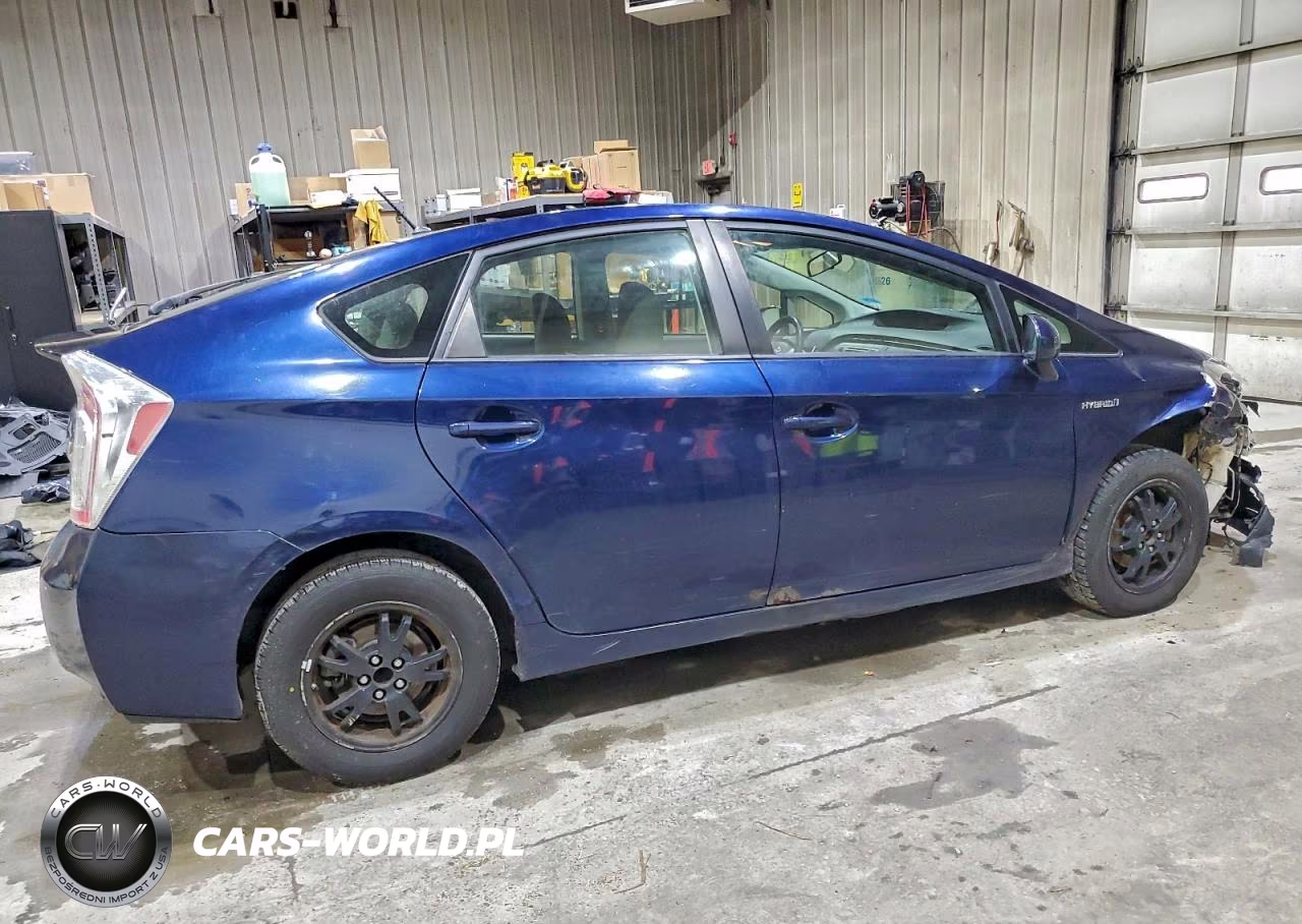 2012 Toyota Prius Two VIN:JTDKN3DU3C1535928 - 3