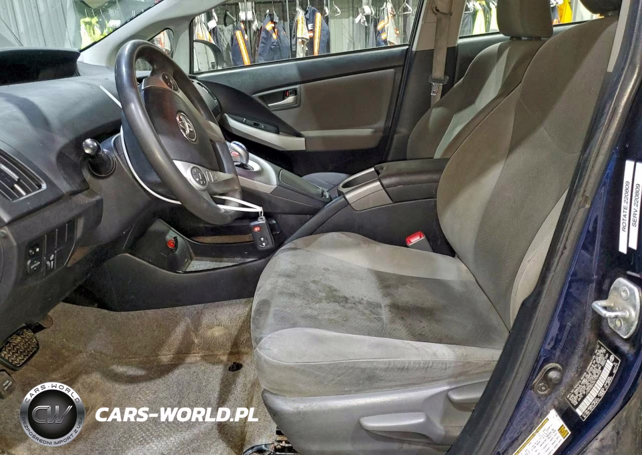 2012 Toyota Prius Two VIN:JTDKN3DU3C1535928 - 7