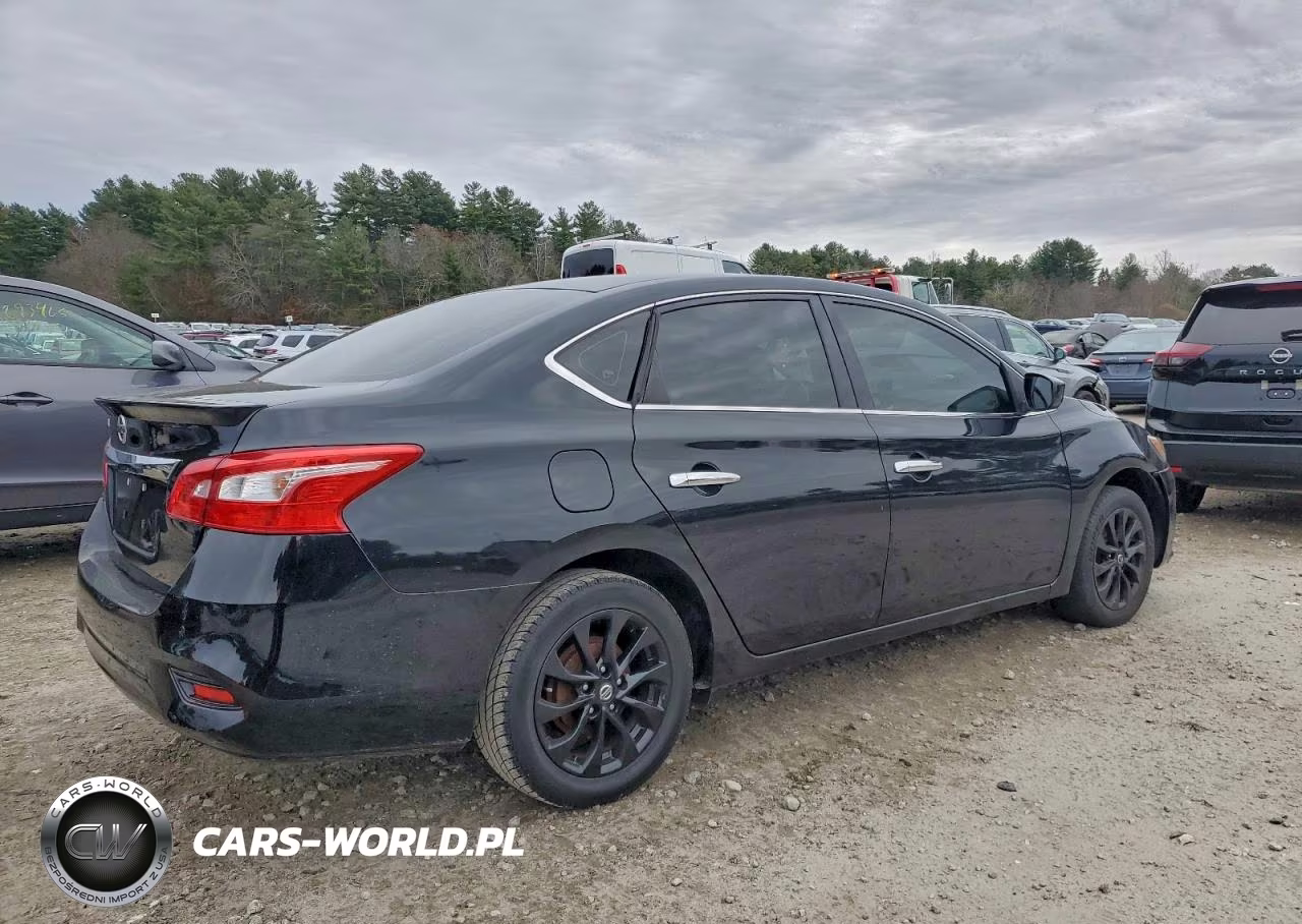 2018 Nissan Sentra S VIN:3N1AB7AP4JY251701 - 3