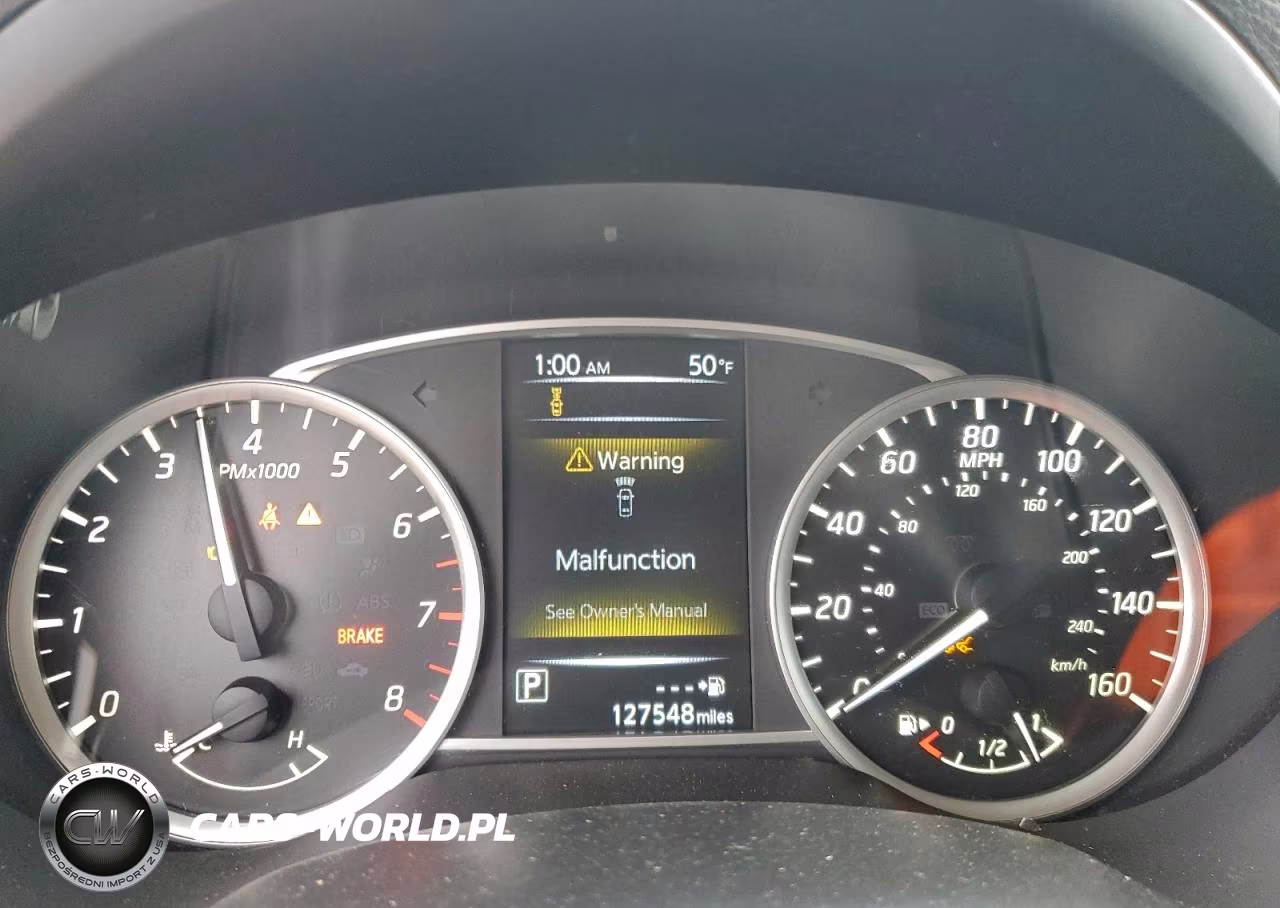 2018 Nissan Sentra S VIN:3N1AB7AP4JY251701 - 9