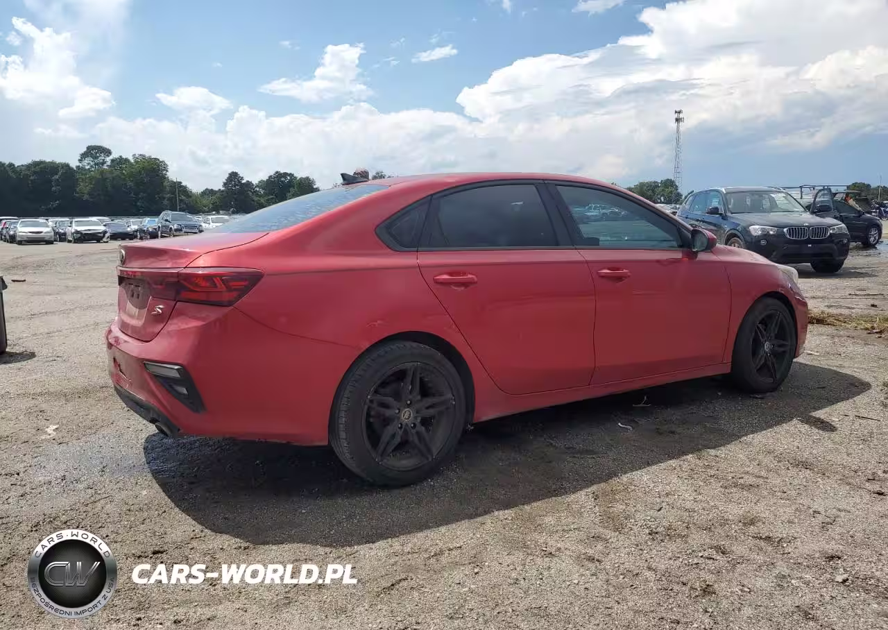 2019 Kia Forte Gt Line VIN:3KPF34AD5KE015534 - 3