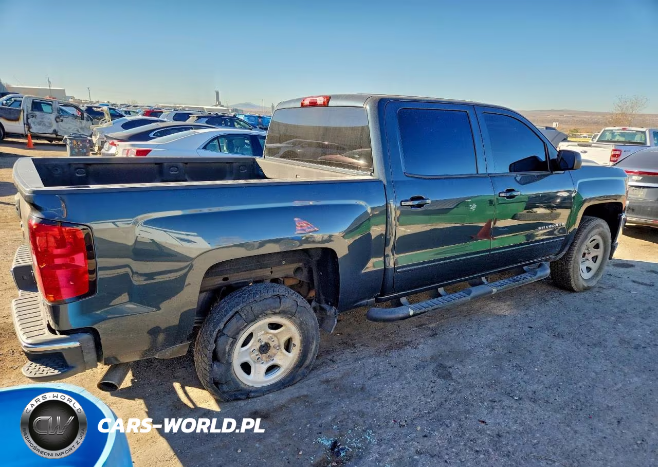2018 Chevrolet Silverado C1500 Lt VIN:3GCPCREC3JG403965 - 3