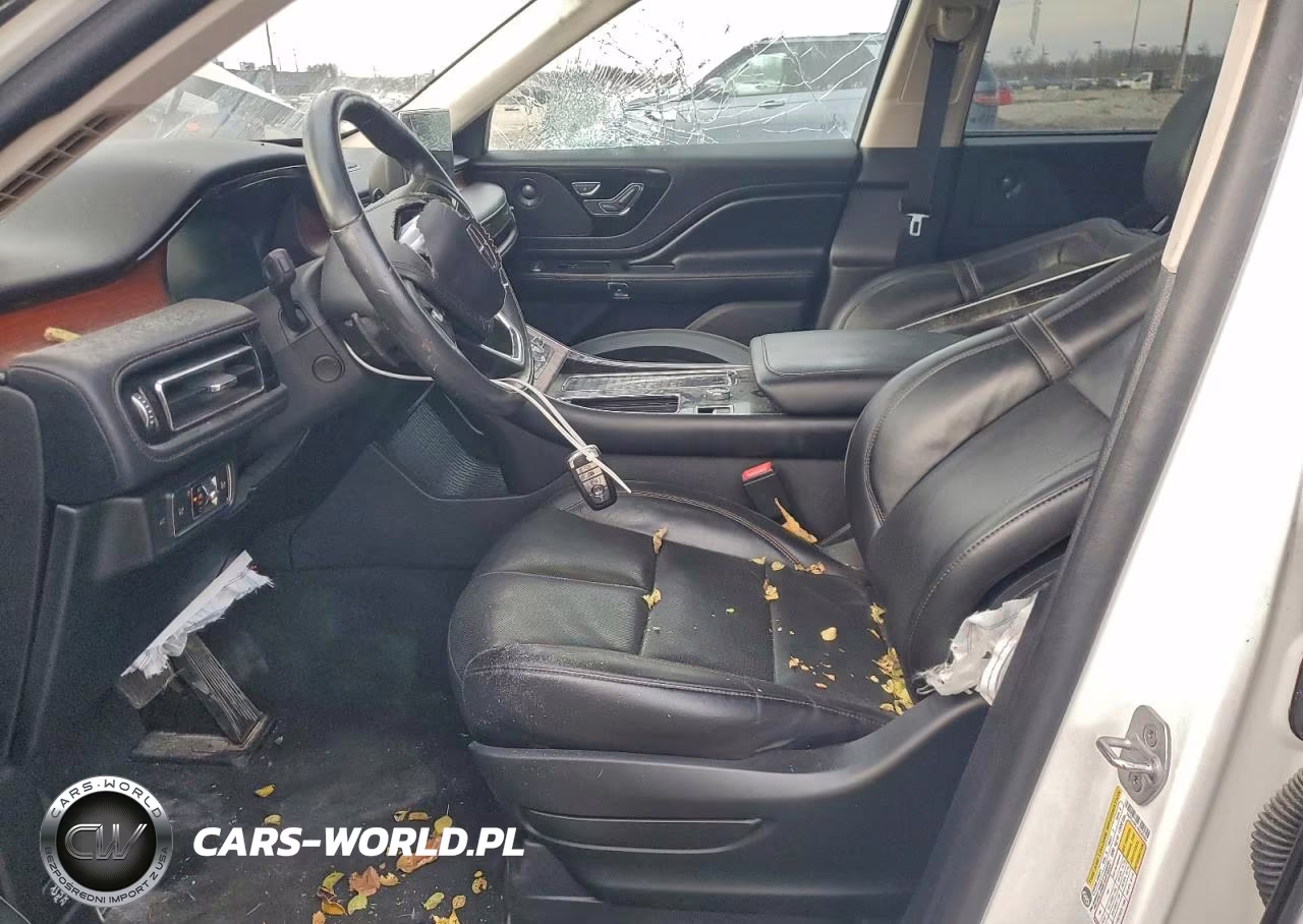 2023 Lincoln Aviator Reserve VIN:5LM5J7WC1PGL02064 - 7