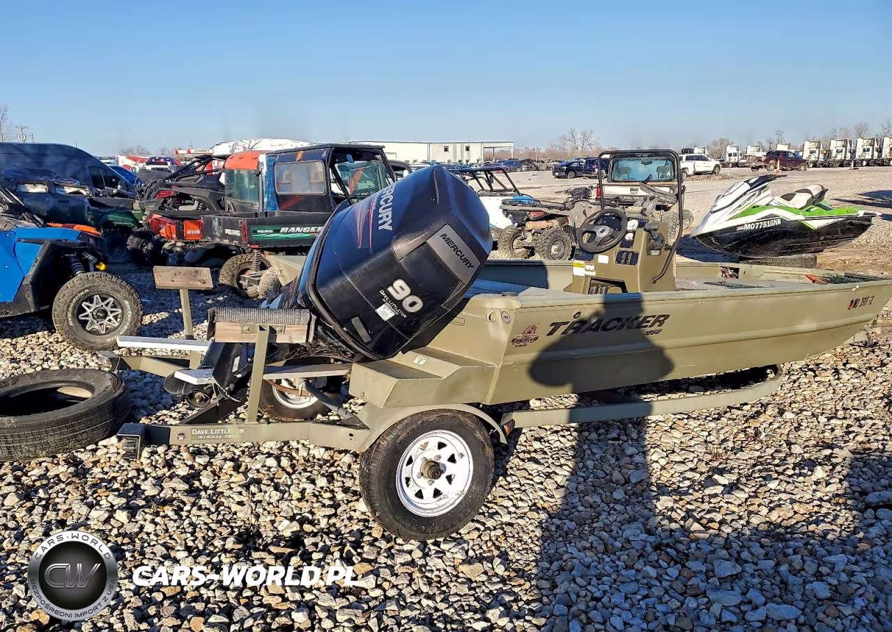 2013 Tracker Boat VIN:BUJ14630L213 - 4