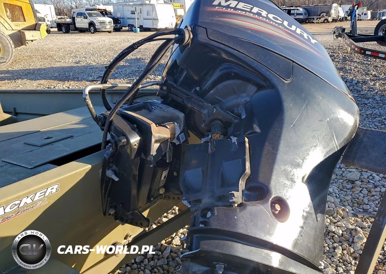 2013 Tracker Boat VIN:BUJ14630L213 - 9