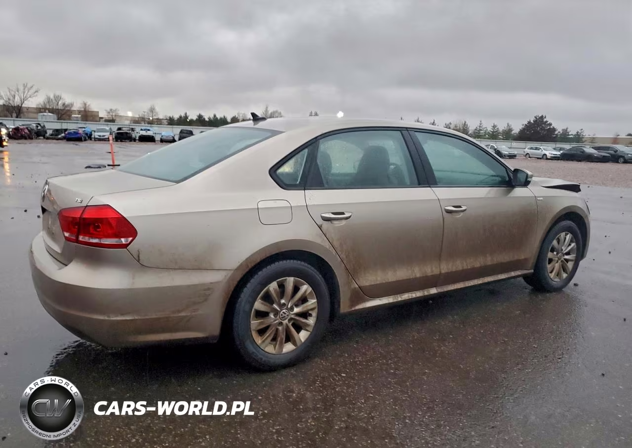 2015 Volkswagen Passat S VIN:1VWAT7A33FC040137 - 3