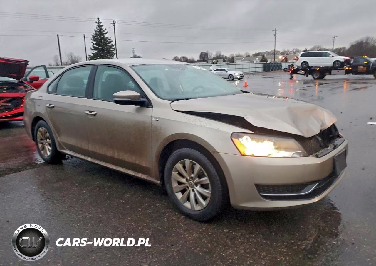 2015 Volkswagen Passat S VIN:1VWAT7A33FC040137 - 4