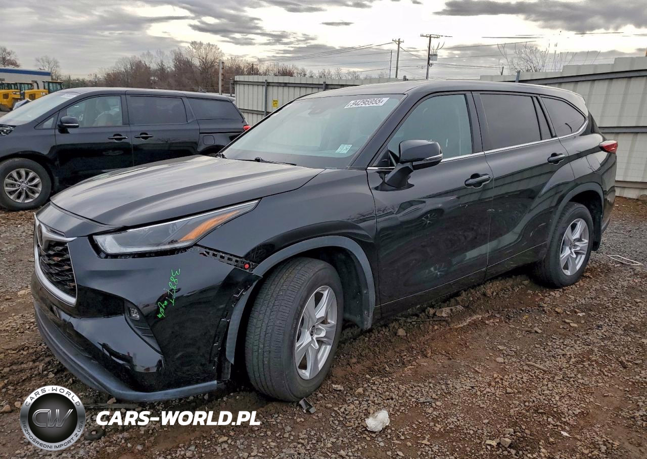 2021 Toyota Highlander Le
