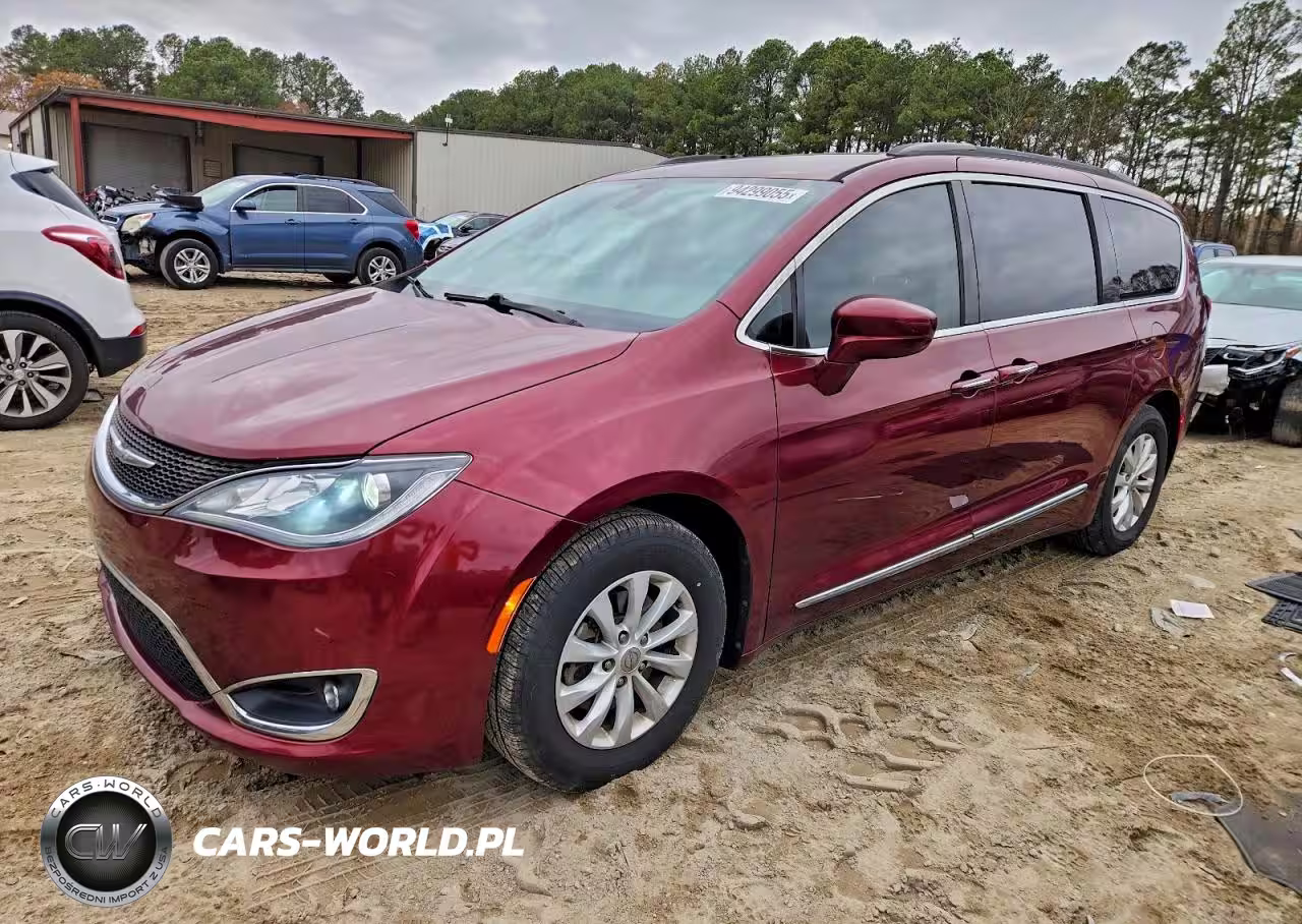 2017 Chrysler Pacifica Touring L