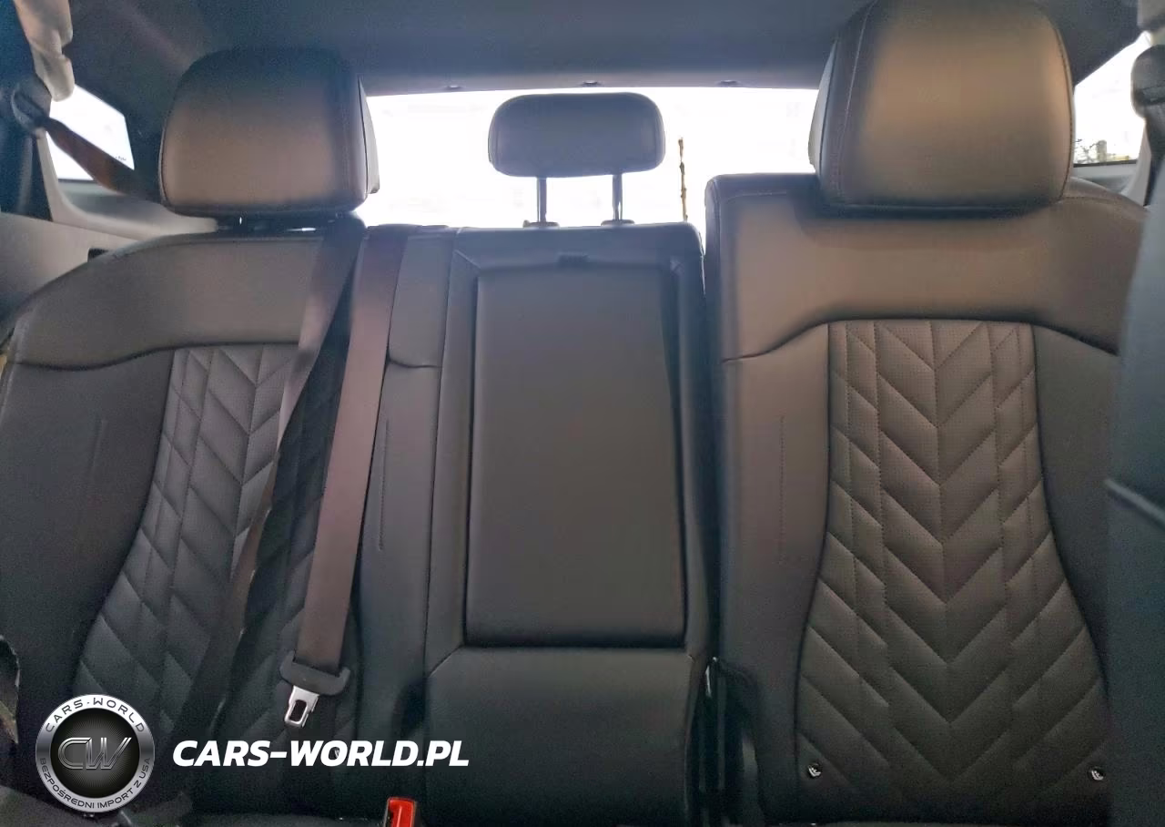 2025 Kia Sportage X-Pro VIN:5XYK7CDFXSG300355 - 10