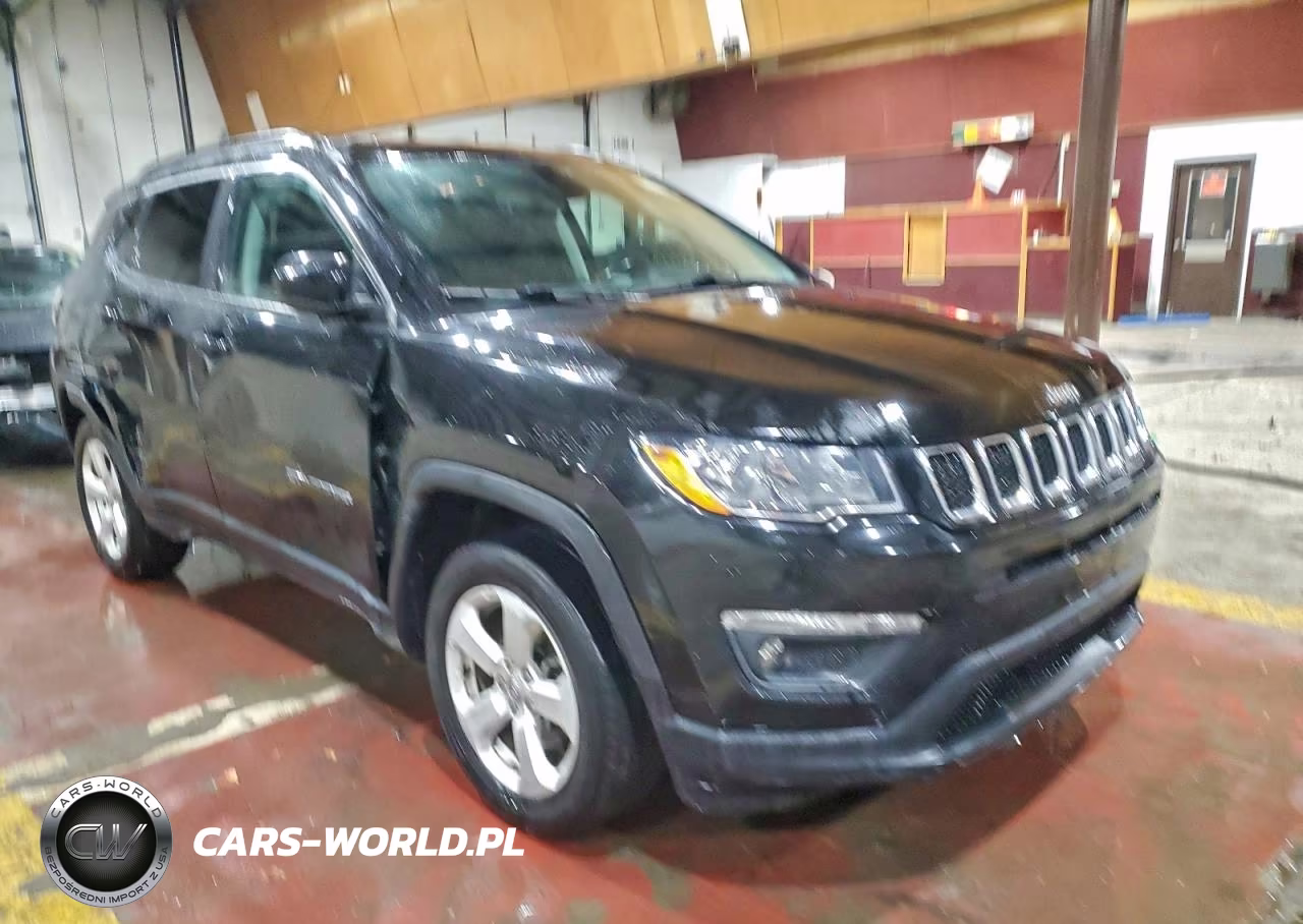 2019 Jeep Compass Latitude VIN:3C4NJDBB5KT593613 - 4