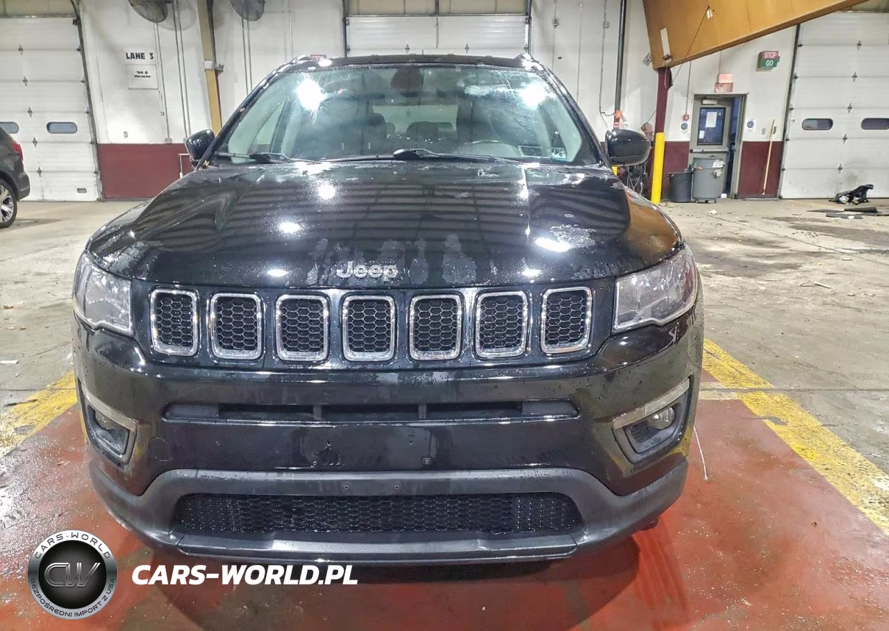 2019 Jeep Compass Latitude VIN:3C4NJDBB5KT593613 - 5