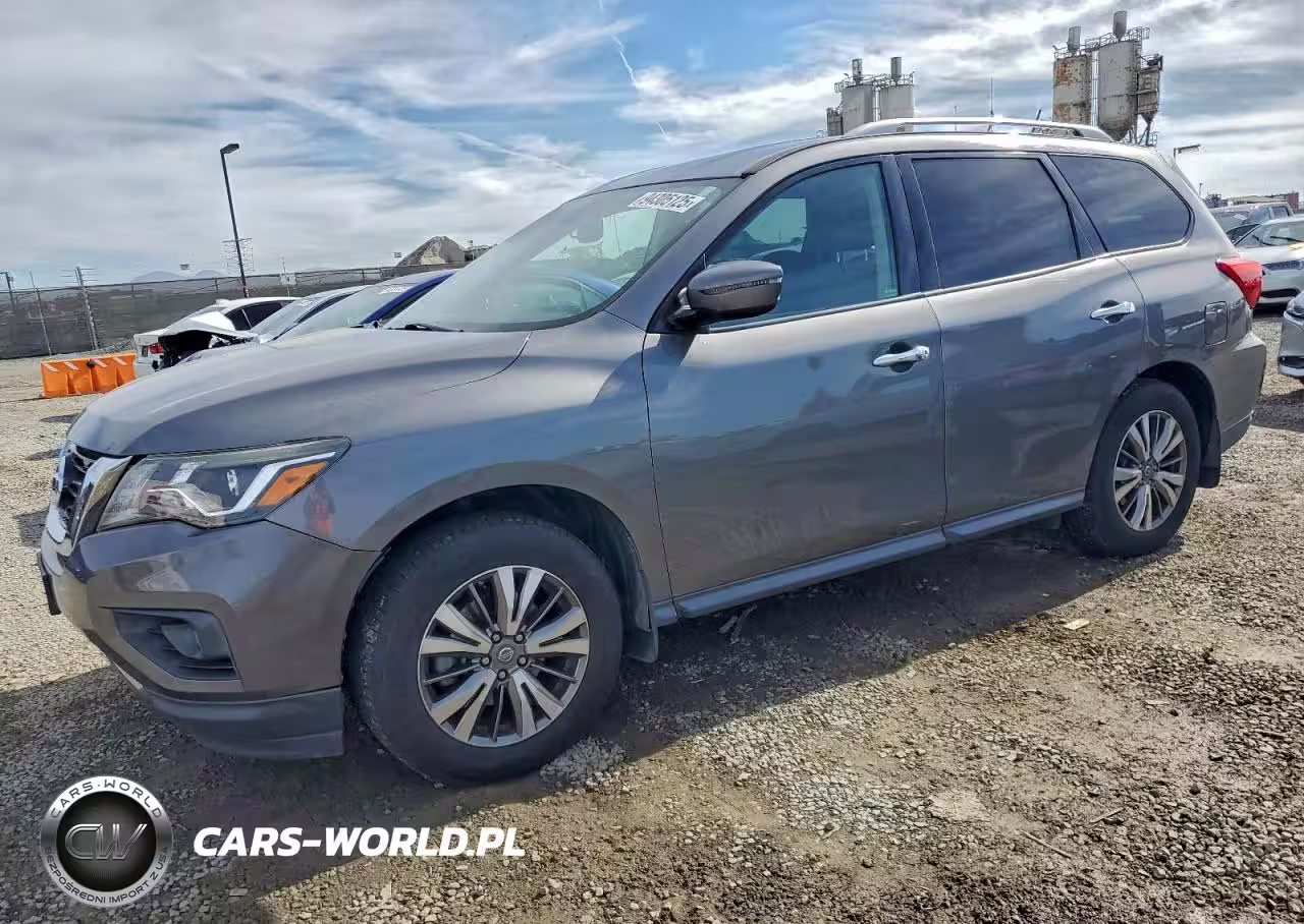 2018 Nissan Pathfinder S