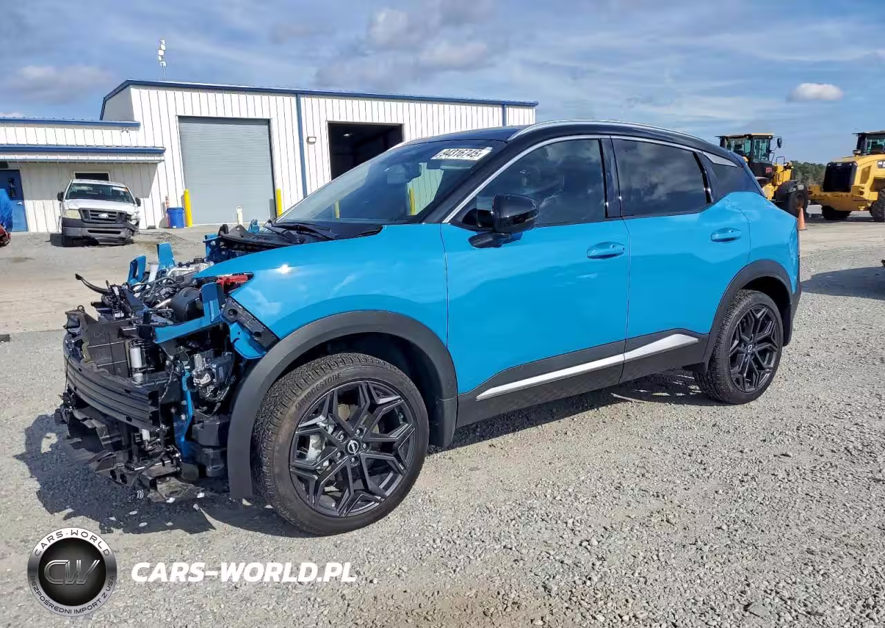 2025 Nissan Kicks Sr