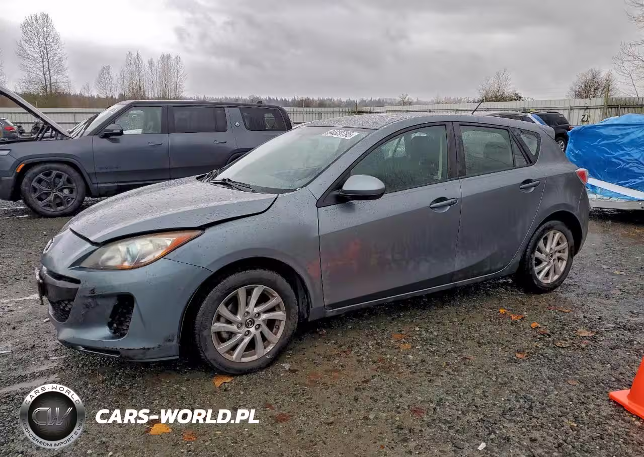 2013 Mazda 3 I