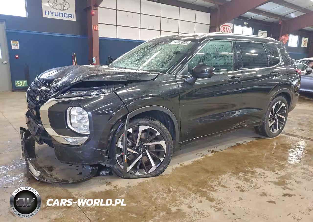 2022 Mitsubishi Outlander Sel