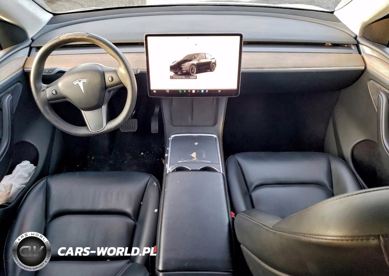 2023 Tesla Model Y VIN:7SAYGDEE5PA124092 - 8