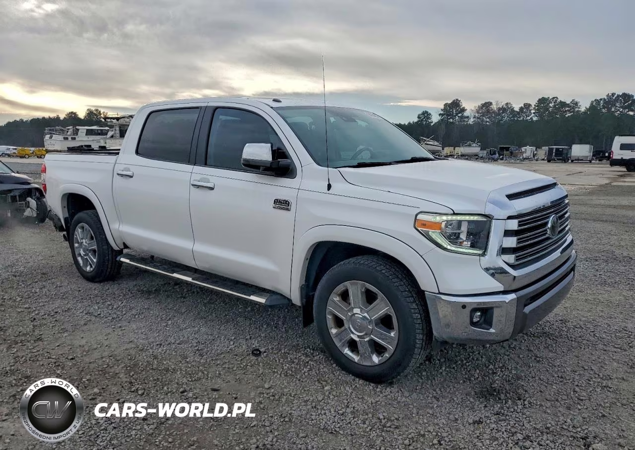2018 Toyota Tundra Crewmax 1794 VIN:5TFGY5F17JX230809 - 4