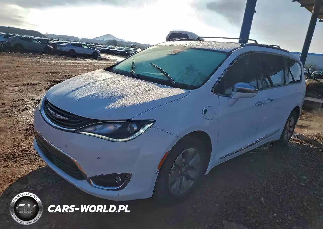 2018 Chrysler Pacifica Hybrid Limited