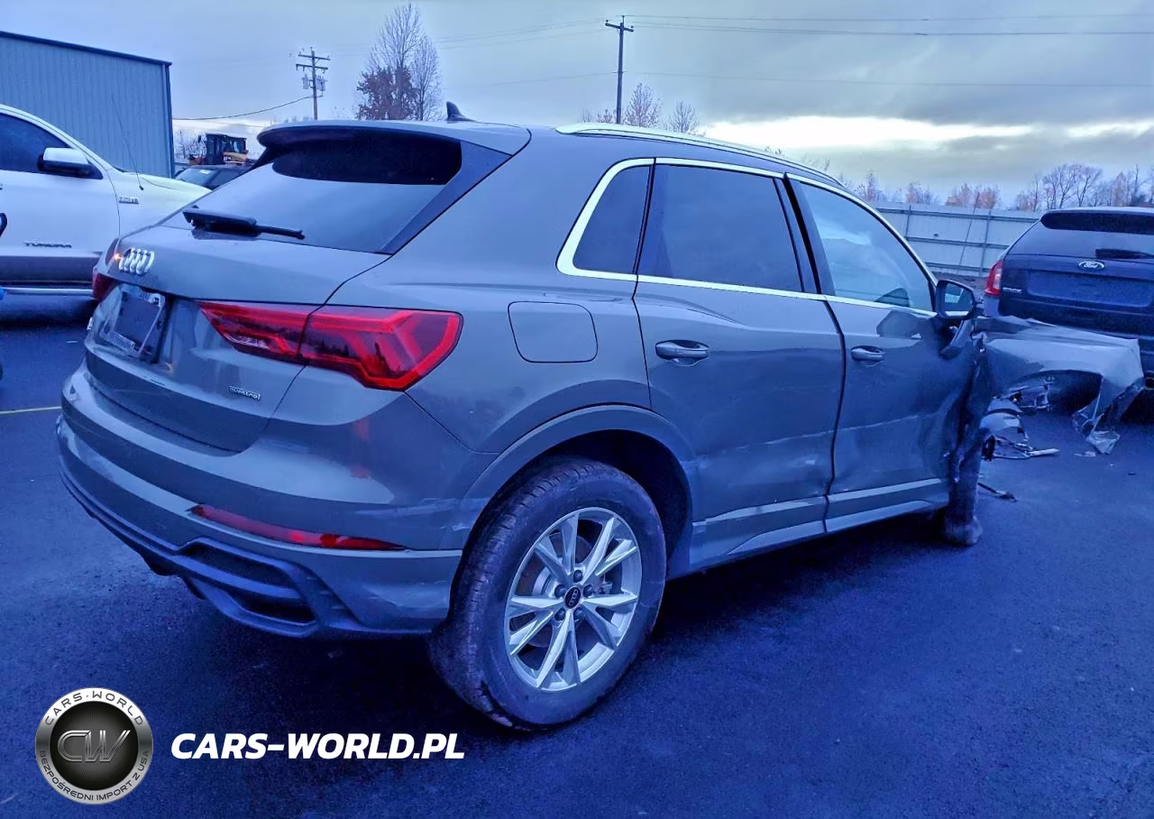 2025 Audi Q3 Premium S Line 45 VIN:WA1DECF32S1109735 - 3