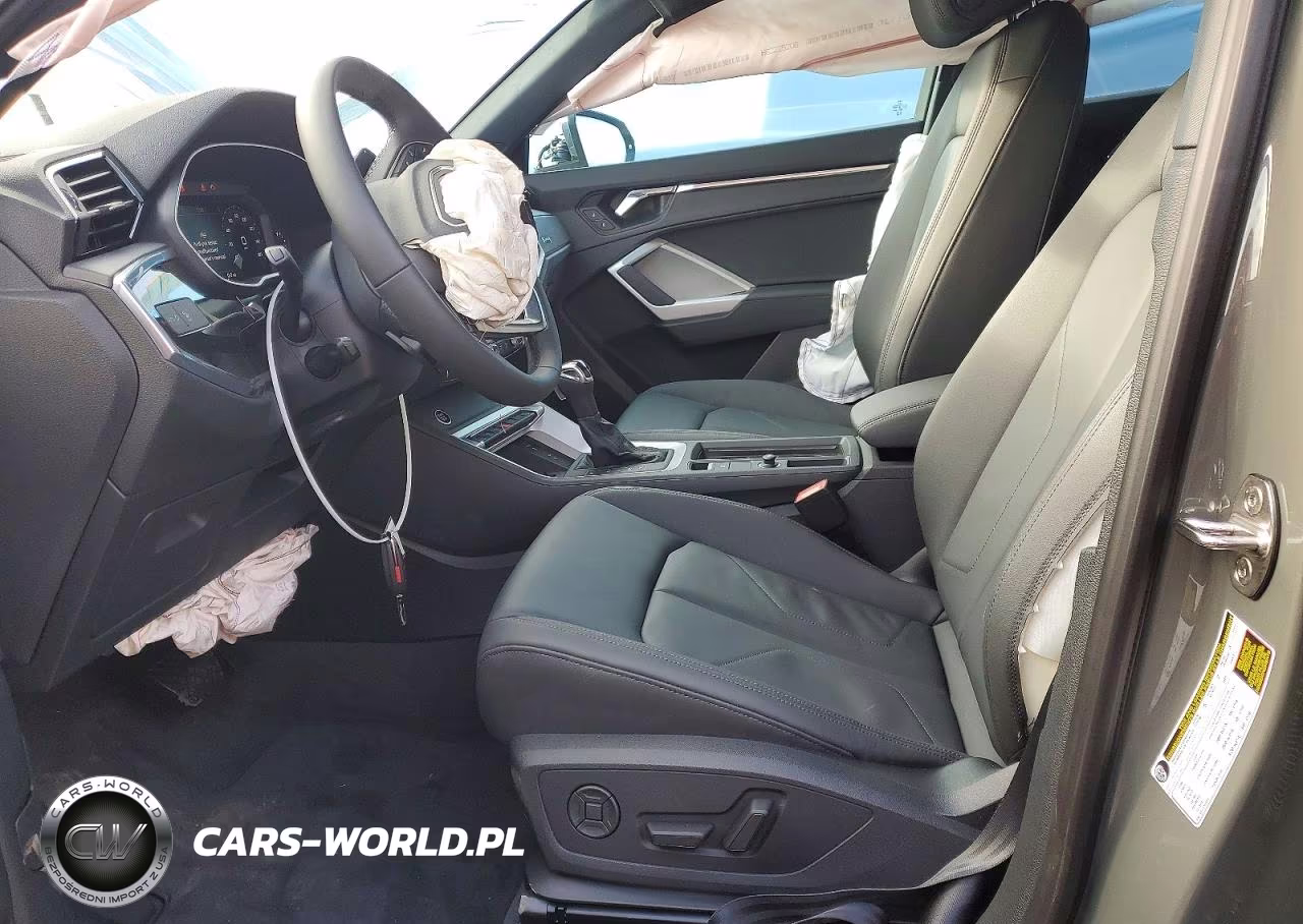 2025 Audi Q3 Premium S Line 45 VIN:WA1DECF32S1109735 - 7
