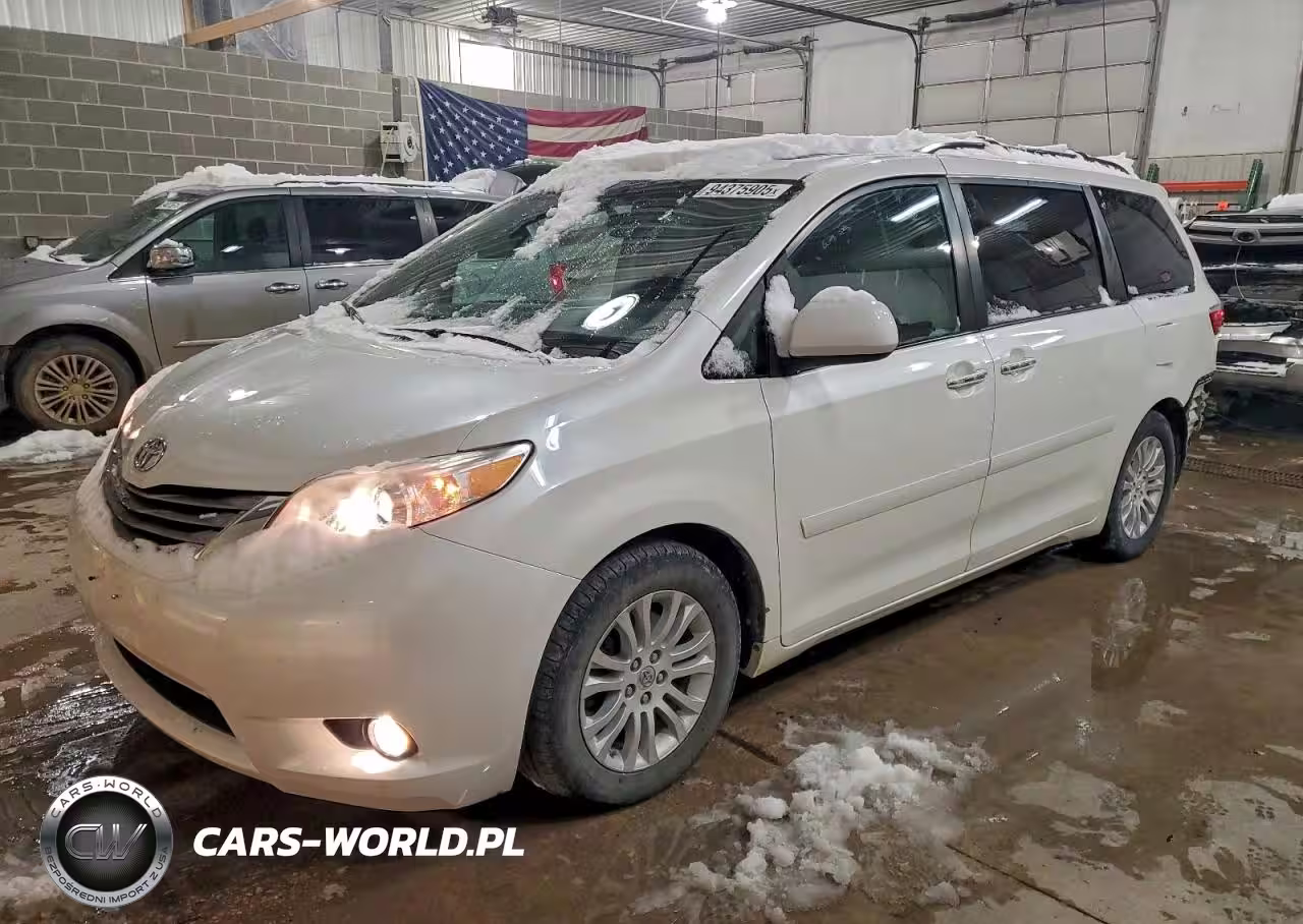 2016 Toyota Sienna Xle