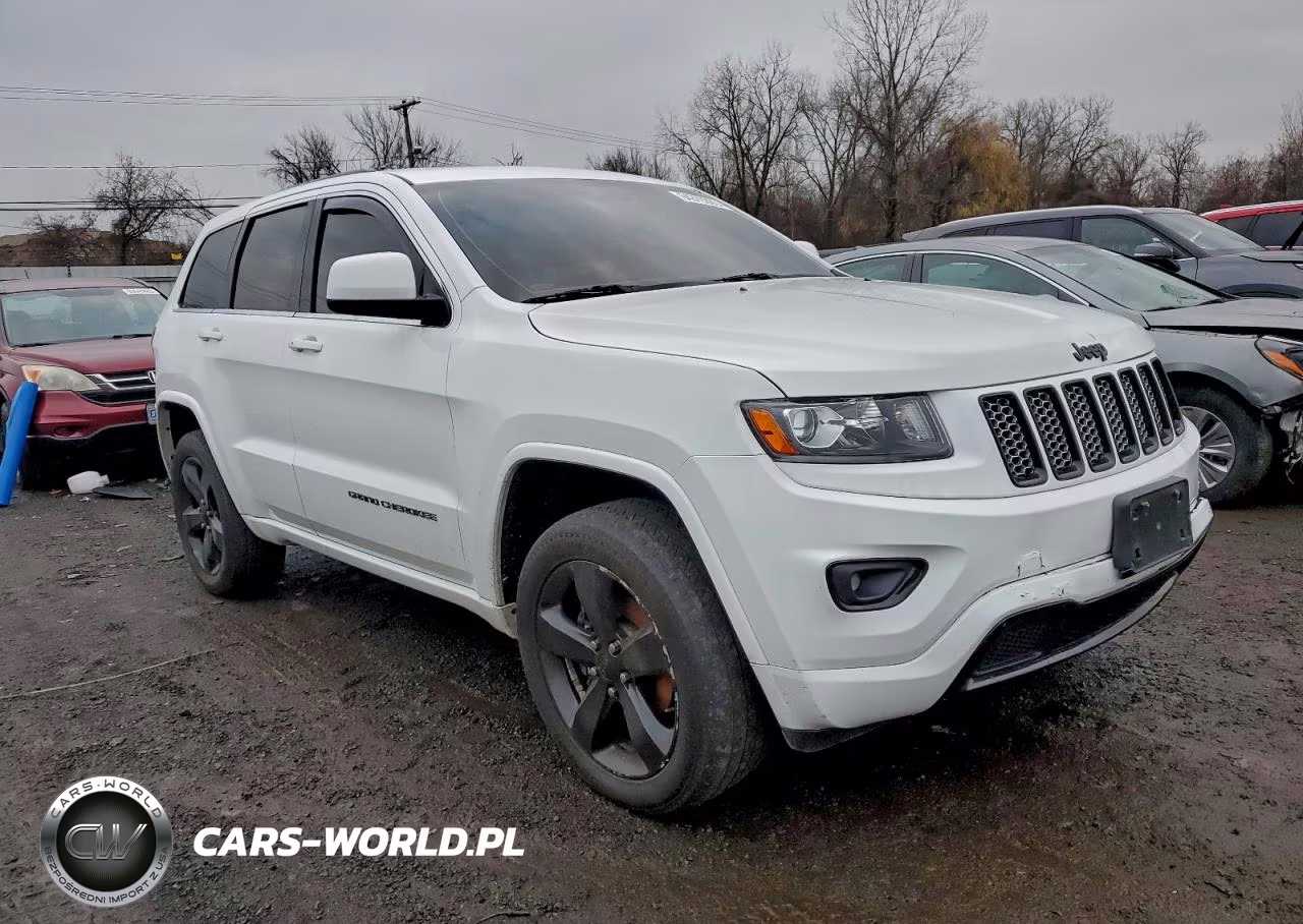 2015 Jeep Grand Cherokee Laredo VIN:1C4RJFAG7FC102132 - 4