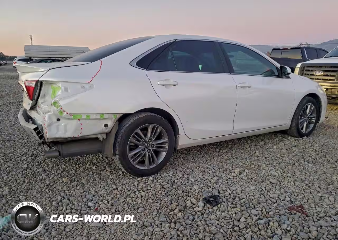 2017 Toyota Camry Le VIN:4T1BF1FK4HU403968 - 3