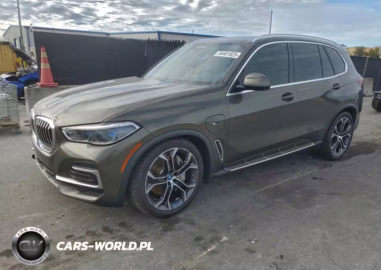2022 BMW X5 xDrive45E