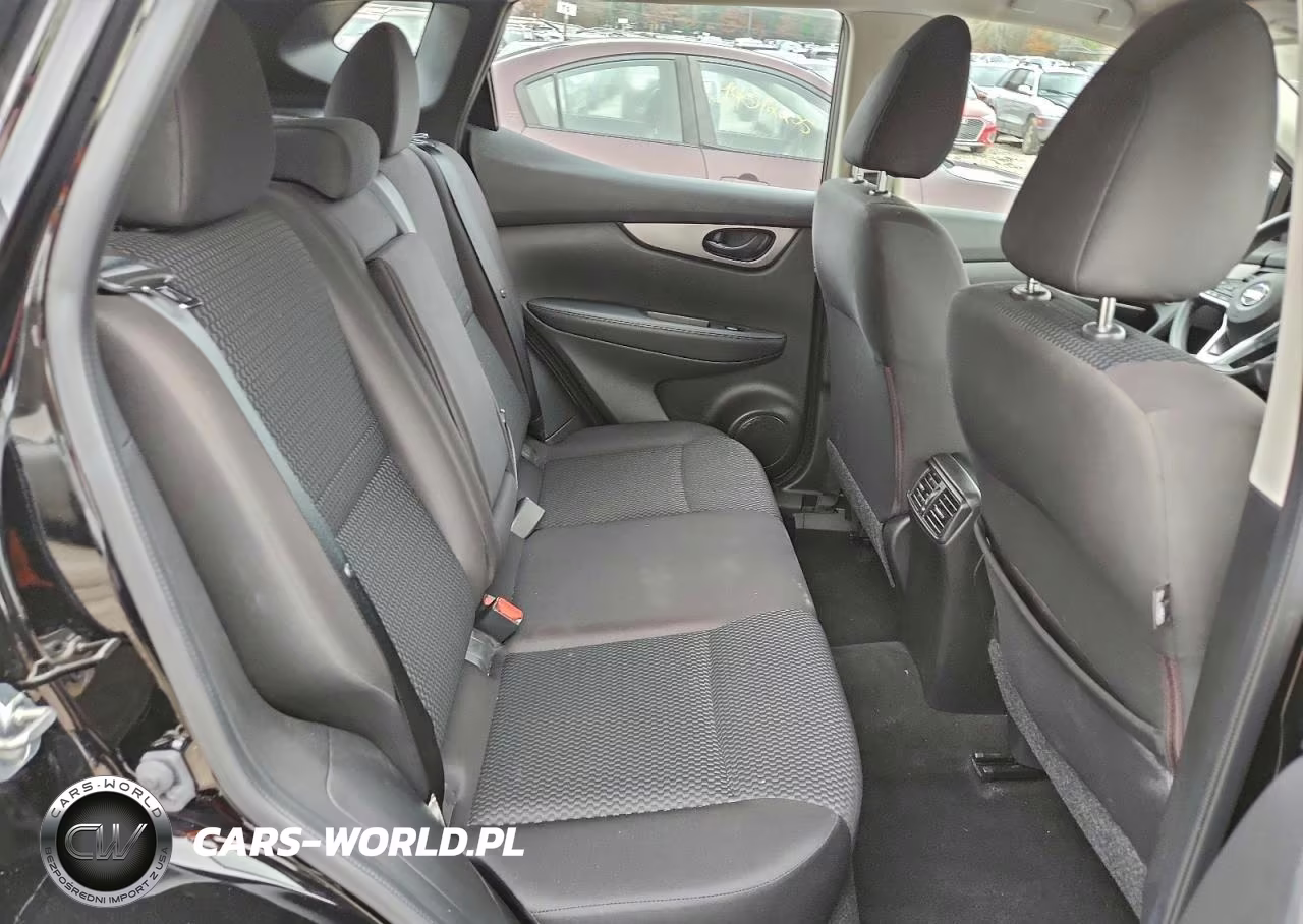 2019 Nissan Rogue Sport S VIN:JN1BJ1CRXKW631458 - 10