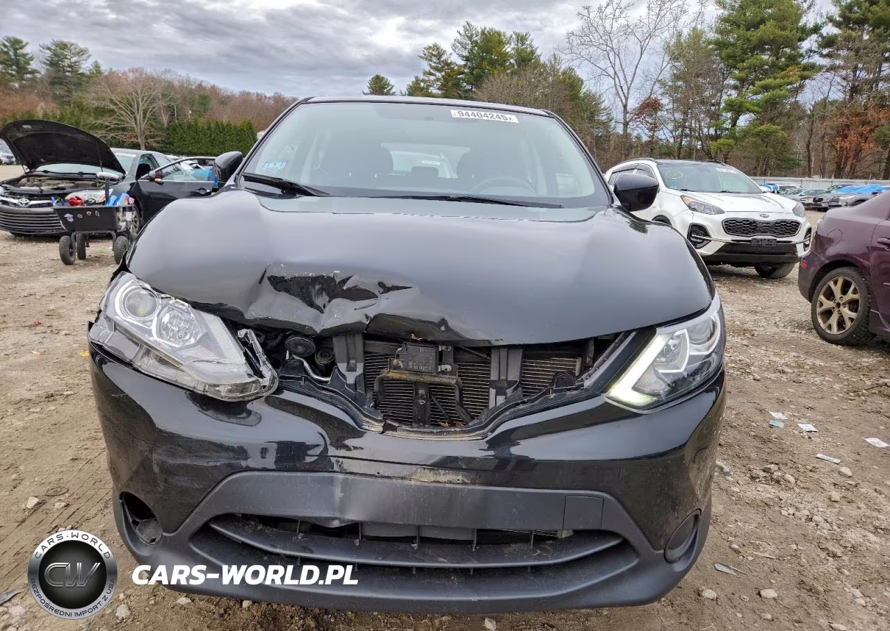 2019 Nissan Rogue Sport S VIN:JN1BJ1CRXKW631458 - 5