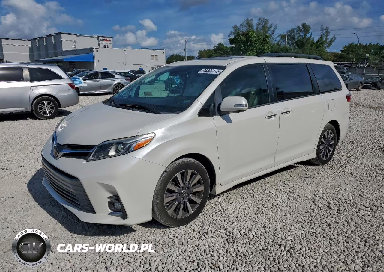 2019 Toyota Sienna Xle
