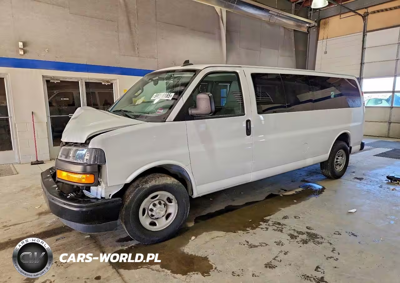 2023 Chevrolet Express G3500 Ls
