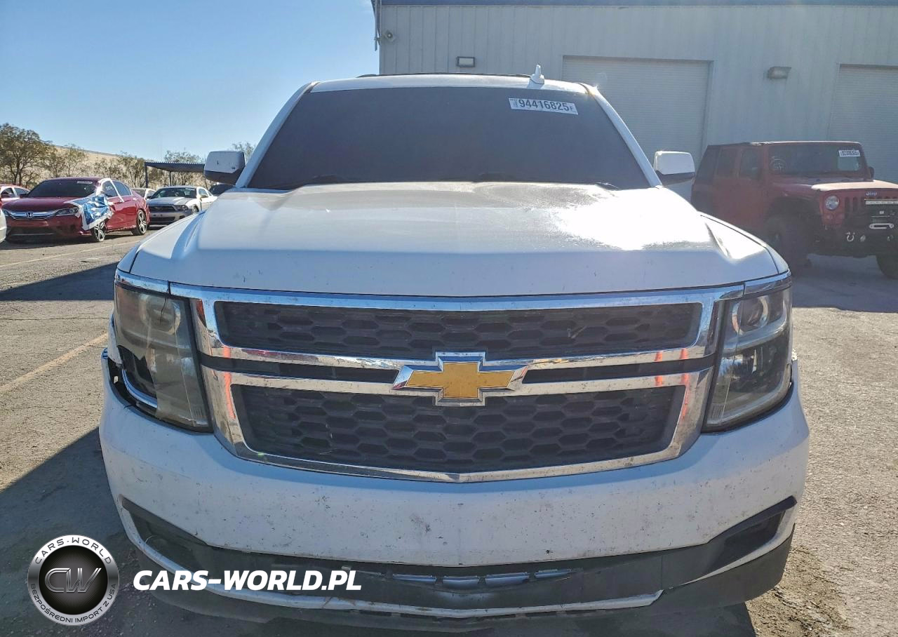 2017 Chevrolet Suburban C1500 Ls VIN:1GNSCGKCXHR382438 - 5