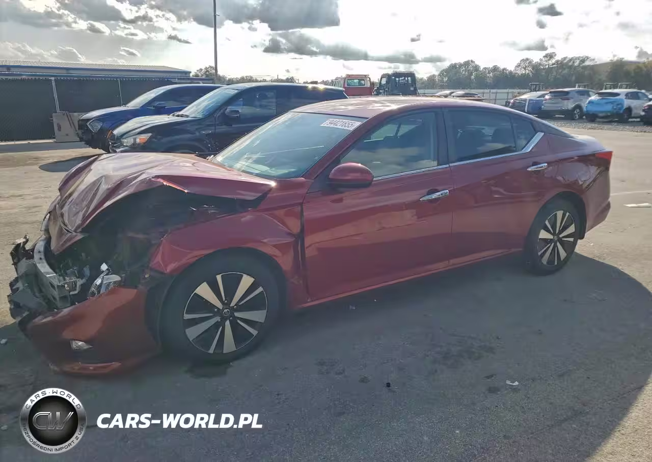 2022 Nissan Altima Sv