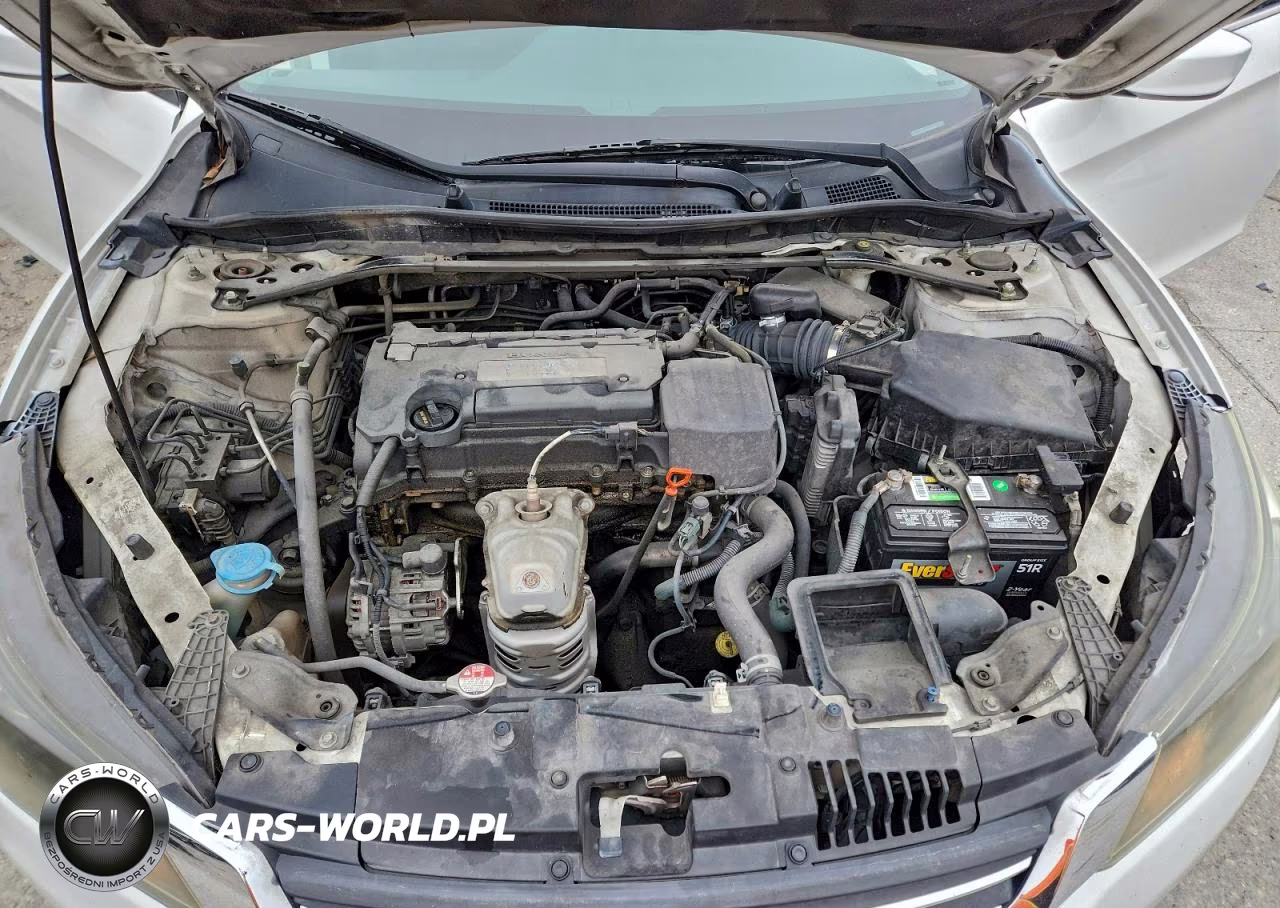 2015 Honda Accord Sport VIN:1HGCR2F56FA130855 - 11