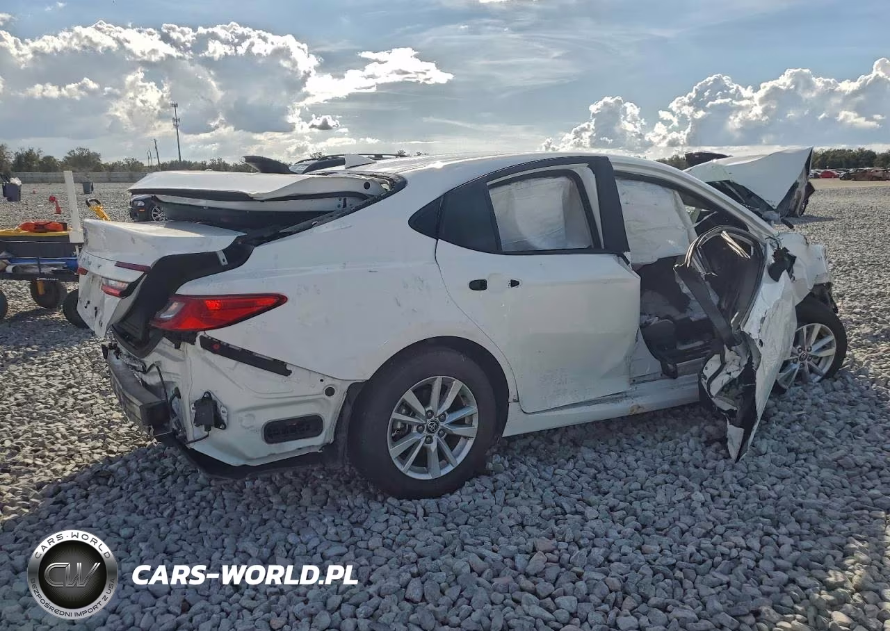 2025 Toyota Camry Xse VIN:4T1DAACKXSU530159 - 3