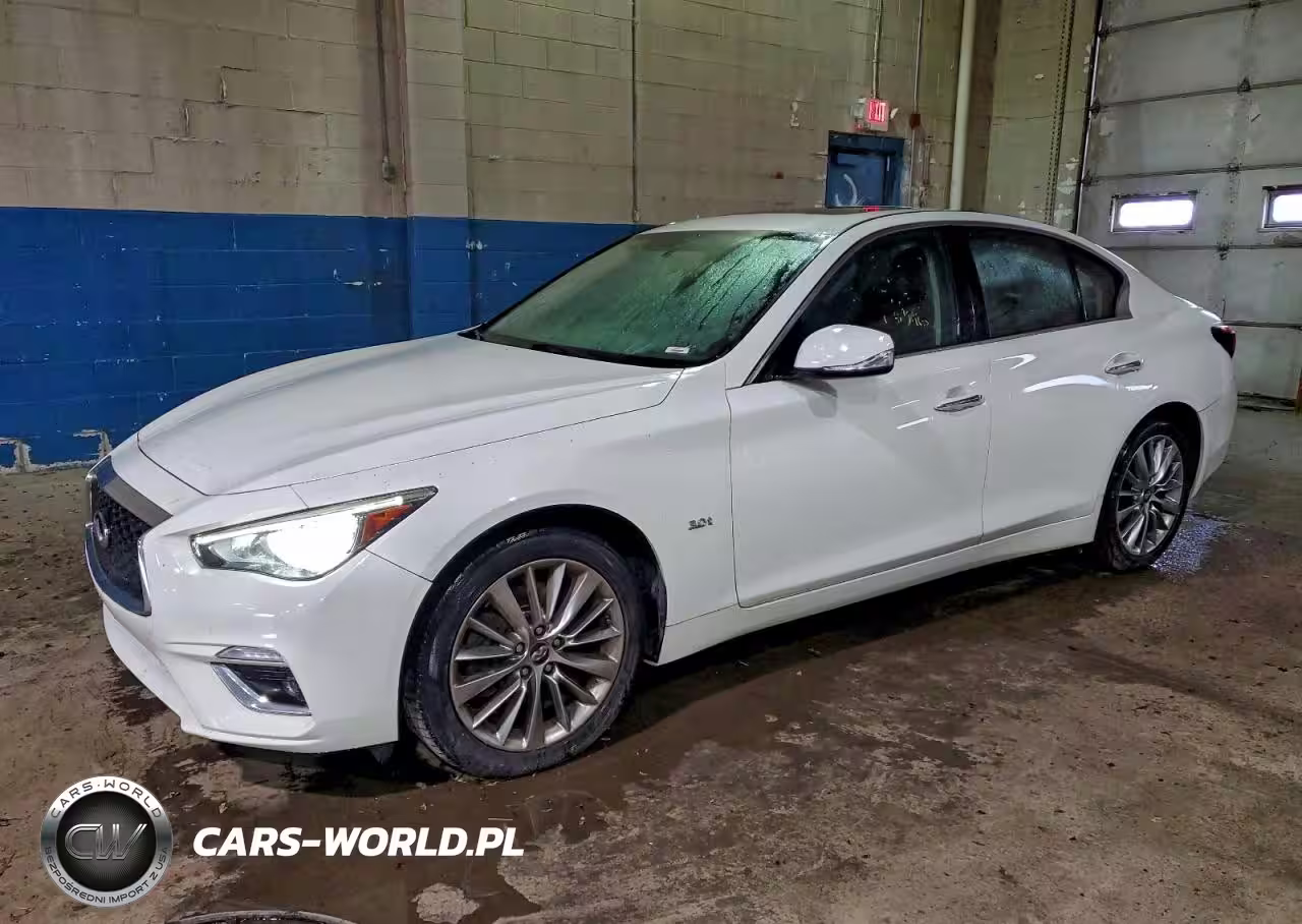 2018 Infiniti Q50 Luxe