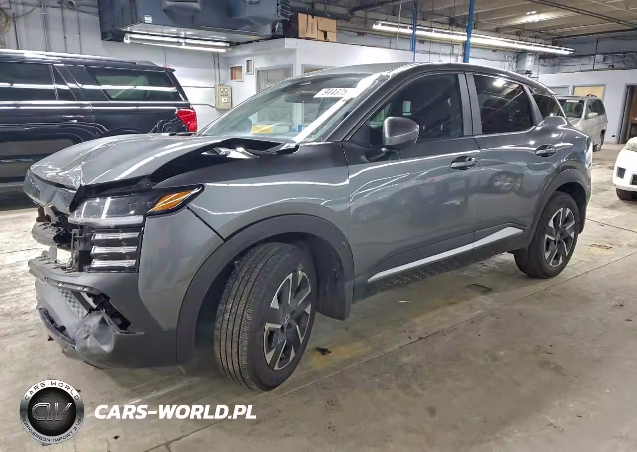 2025 Nissan Kicks Sv