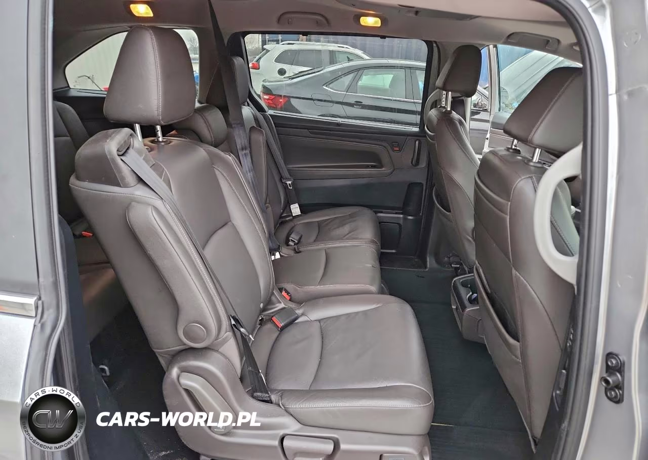 2023 Honda Odyssey Touring VIN:5FNRL6H86PB024097 - 11